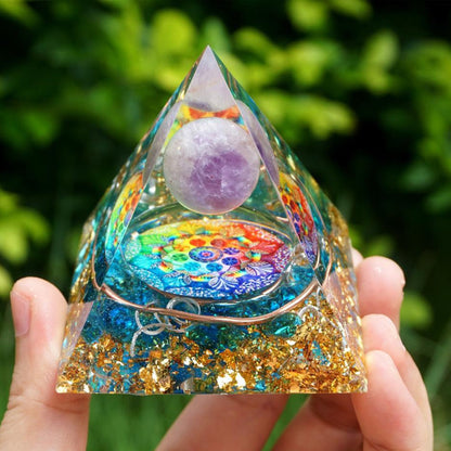 Energy Pyramid with Amethyst Crystal – Positive Energy & Chakra Healing Decor
