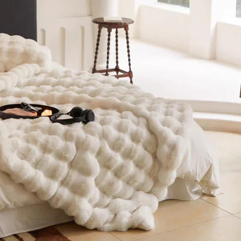 Luxury Soft Faux Fur Blanket Plush Cozy Throw for Sofa Bed and Home