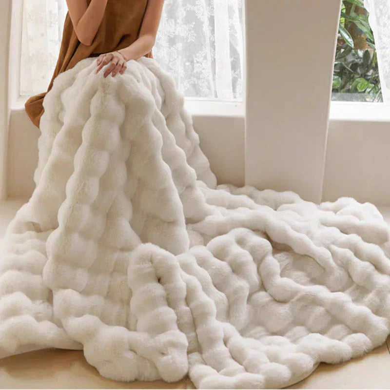 Luxury Soft Faux Fur Blanket Plush Cozy Throw for Sofa Bed and Home