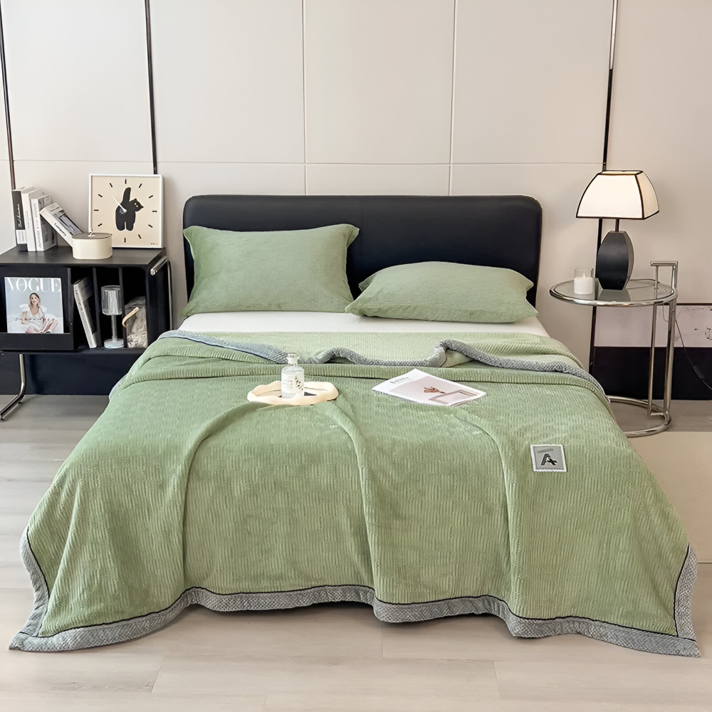 Luxury Velvet Throw Blanket Soft Plush Polyester Sofa Bed Cover