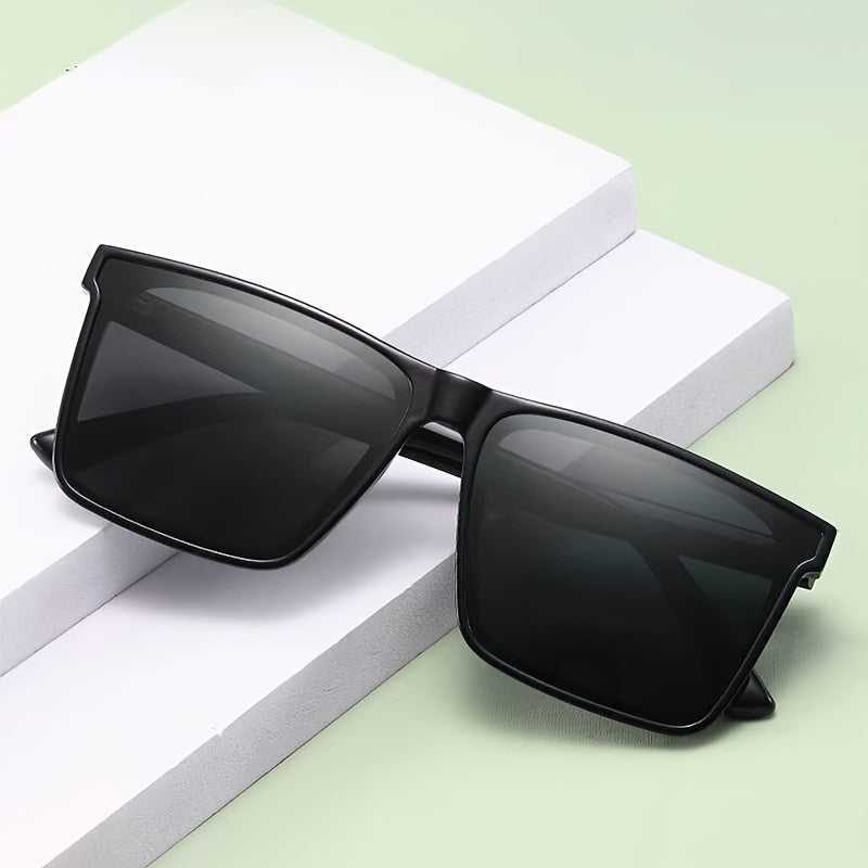 Mens Lightweight Sunglasses Casual Polycarbonate Fashion Eyewear