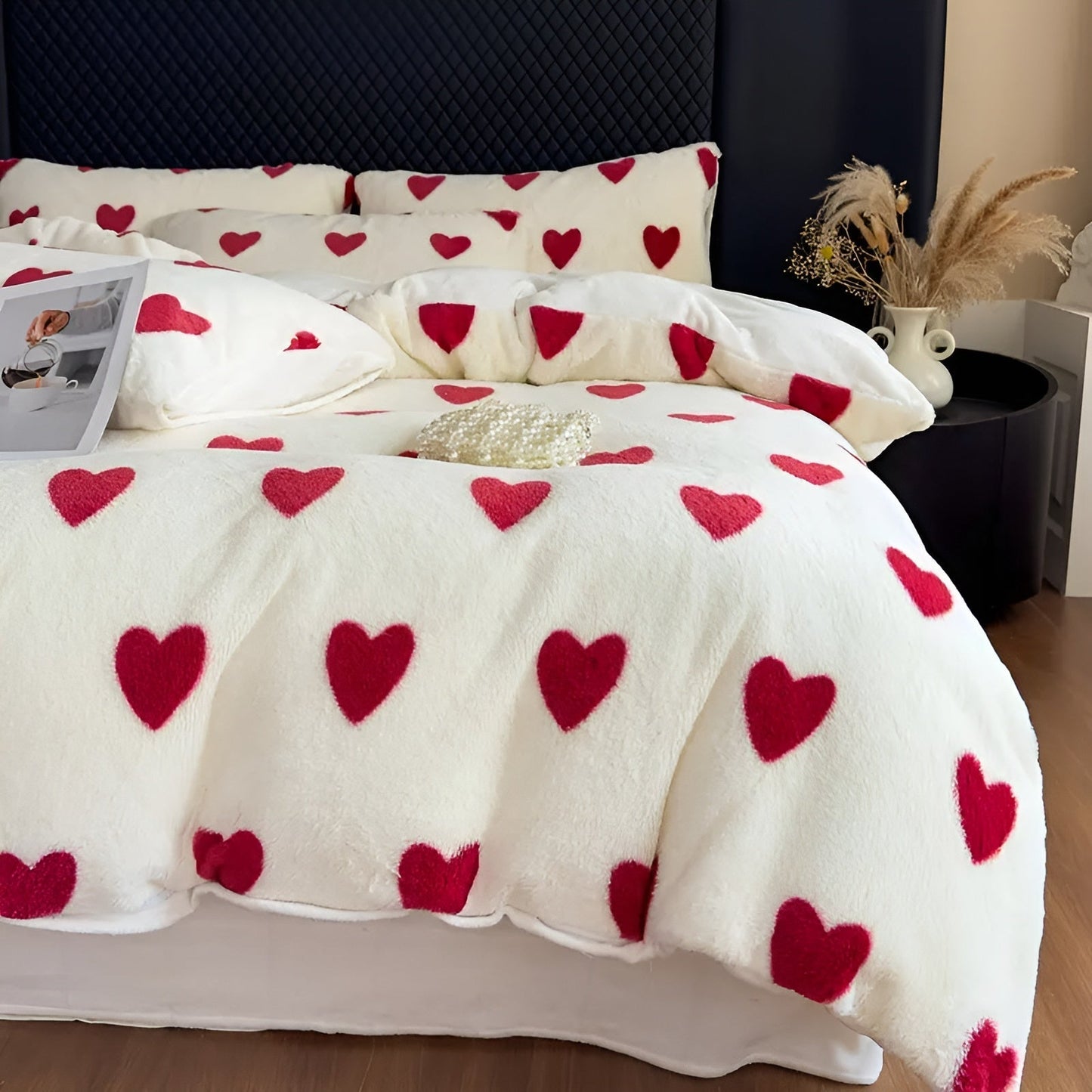 Plush Heart Pattern Bedding Set Soft Warm Winter Comfort