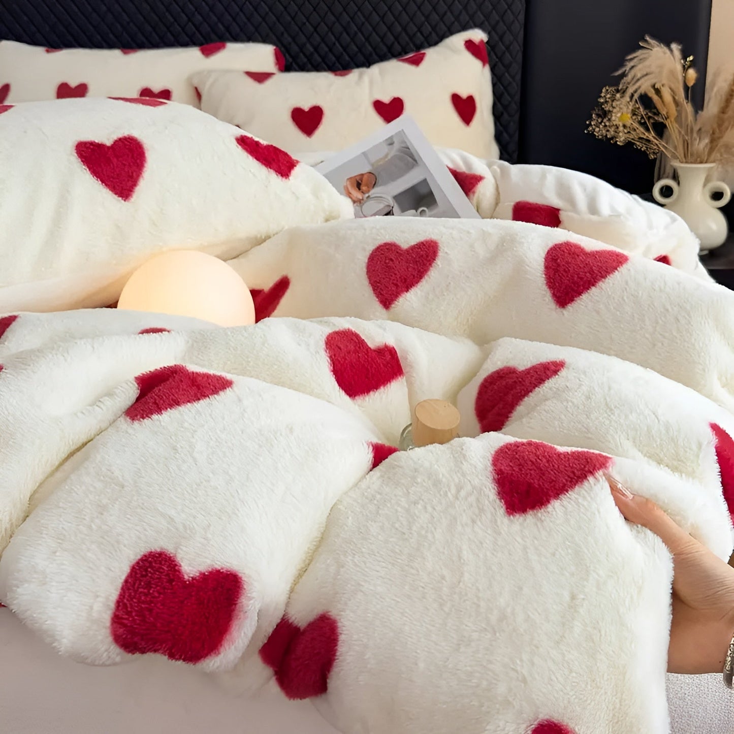 Plush Heart Pattern Bedding Set Soft Warm Winter Comfort