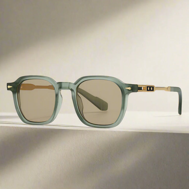 Retro UV400 Sunglasses Lightweight Scratch Resistant Fashion Eyewear