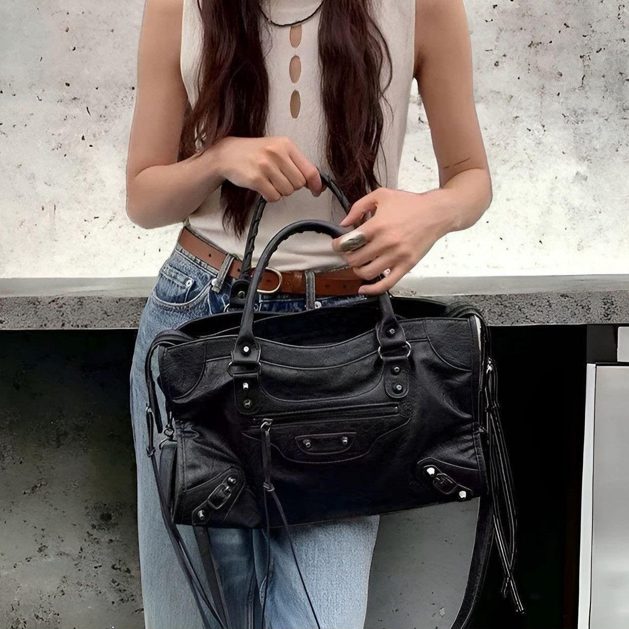 Vexopia - Women’s PU Leather Shoulder Handbag with Large Main Compartment