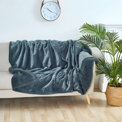Waterproof Plush Throw Blanket Soft Microfiber Cozy Sofa Blanket